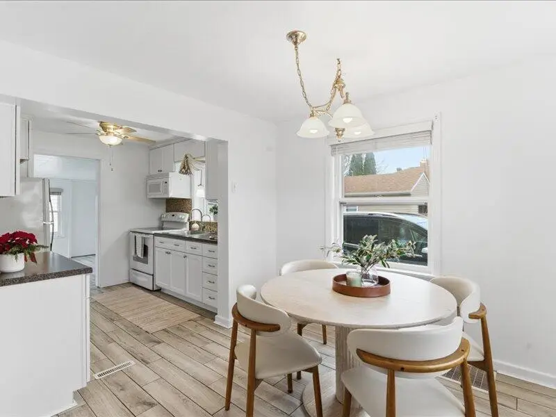 2420 Dwight St, Racine, WI 53403 - Image #2