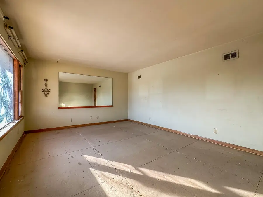 5659 S Quality Ave, Cudahy, WI 53110 - Image #2