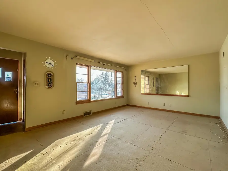 5659 S Quality Ave, Cudahy, WI 53110 - Image #3