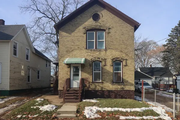 1422 Geneva St, Racine, WI 53404