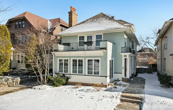 4042 N Downer Ave, Shorewood, WI 53211