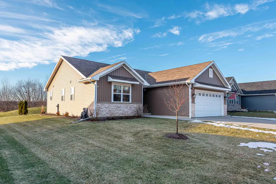 2040 90th St, Sturtevant, WI 53177 - Image #2