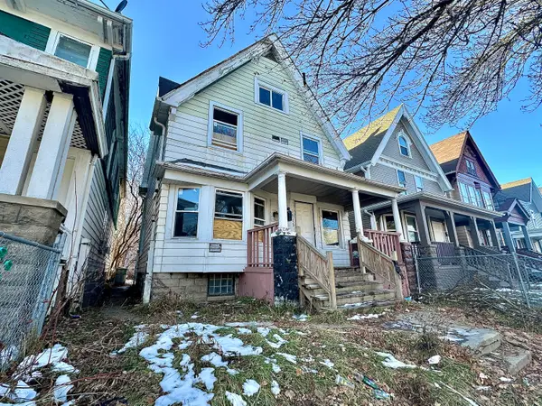 1515 N 38th St, Milwaukee, WI 53208