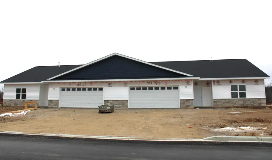 918 Drumlin Dr, Kewaskum, WI 53040 - Image #3