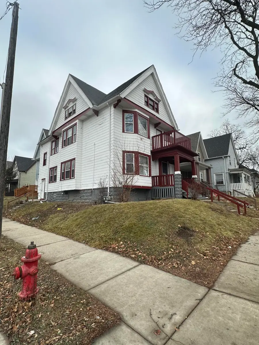 3730 W Brown St, Milwaukee, WI 53208 - Image #2