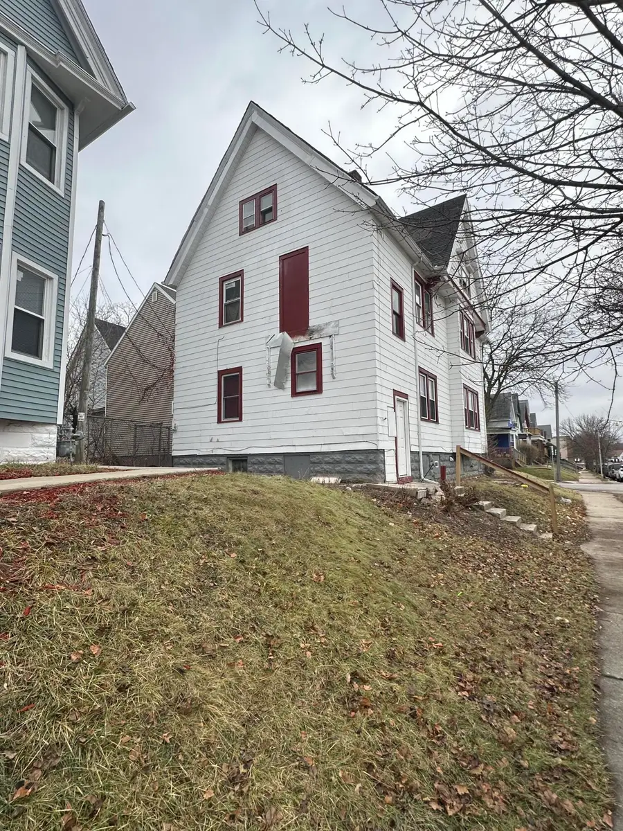 3730 W Brown St, Milwaukee, WI 53208 - Image #3