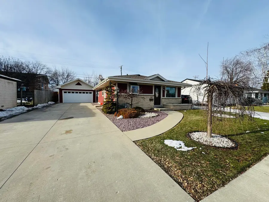 2524 Loraine Ave, Racine, WI 53404 - Image #2