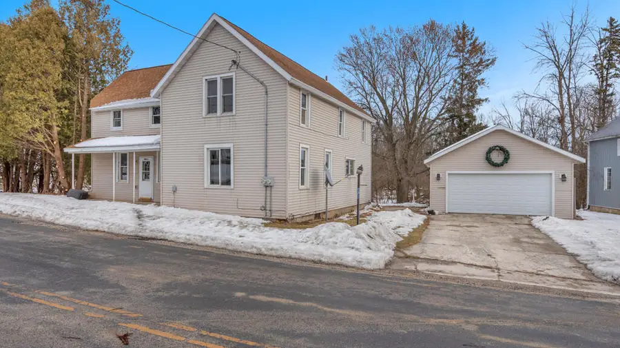 13113 Pioneer Rd, Meeme, WI 53063 - Image #2