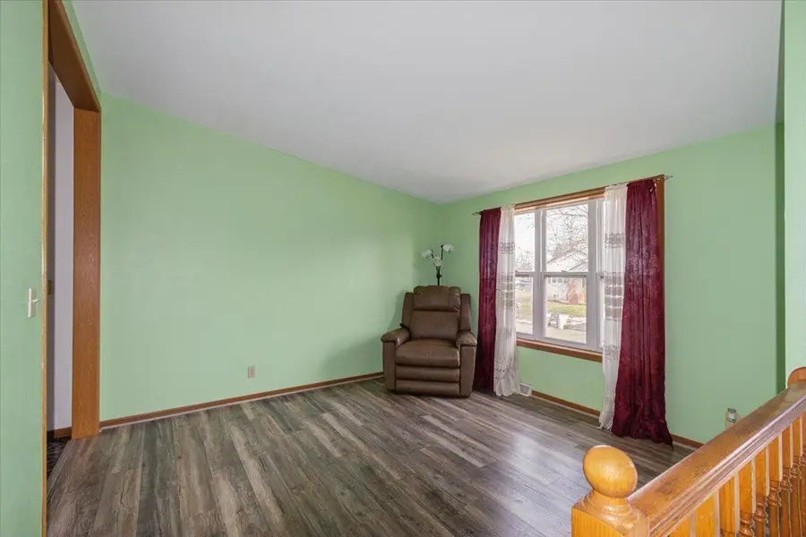 6401 N 106th St, Milwaukee, WI 53224 - Image #3