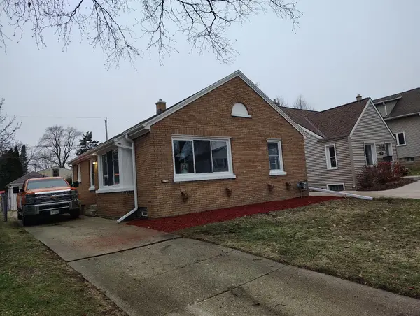 4113 S Austin St, Milwaukee, WI 53207