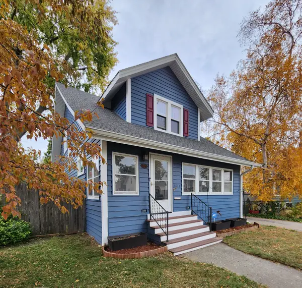 1614 74th St, Kenosha, WI 53143