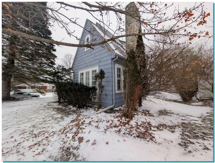 955 N 6th St, Manitowoc, WI 54220 - Image #3