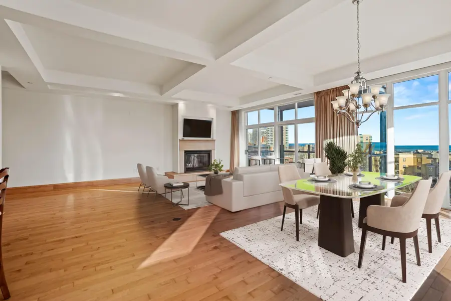 1313 N Franklin Pl, Milwaukee, WI 53202 - Image #3