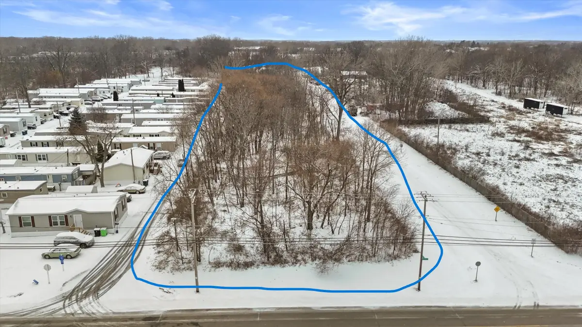 8465 S 5th Ave, Oak Creek, WI 53154 - Image #1