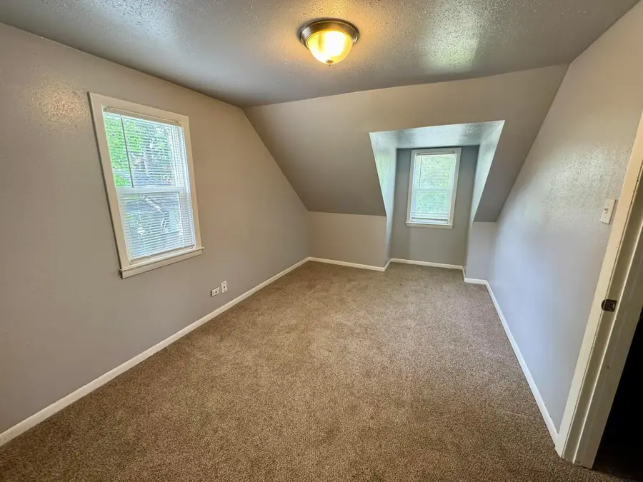 3223 W Fairmount Ave, Milwaukee, WI 53209 - Image #3