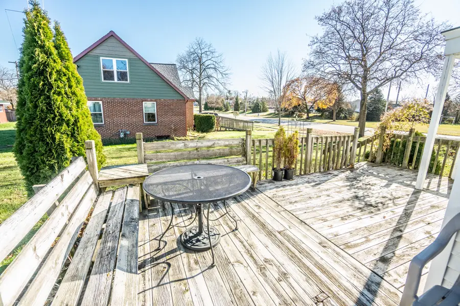 824 Park Ave, West Bend, WI 53090 - Image #3