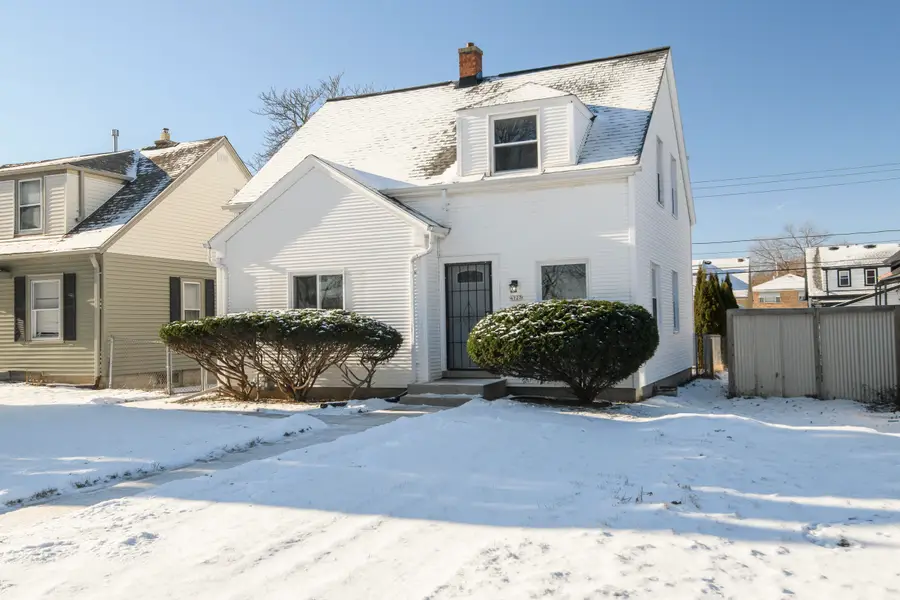 4727 N Green Bay Ave, Milwaukee, WI 53209 - Image #2