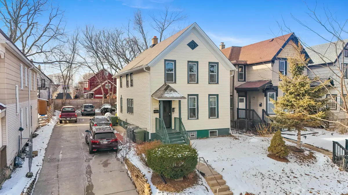 2243 S Woodward St, Milwaukee, WI 53207 - Image #1