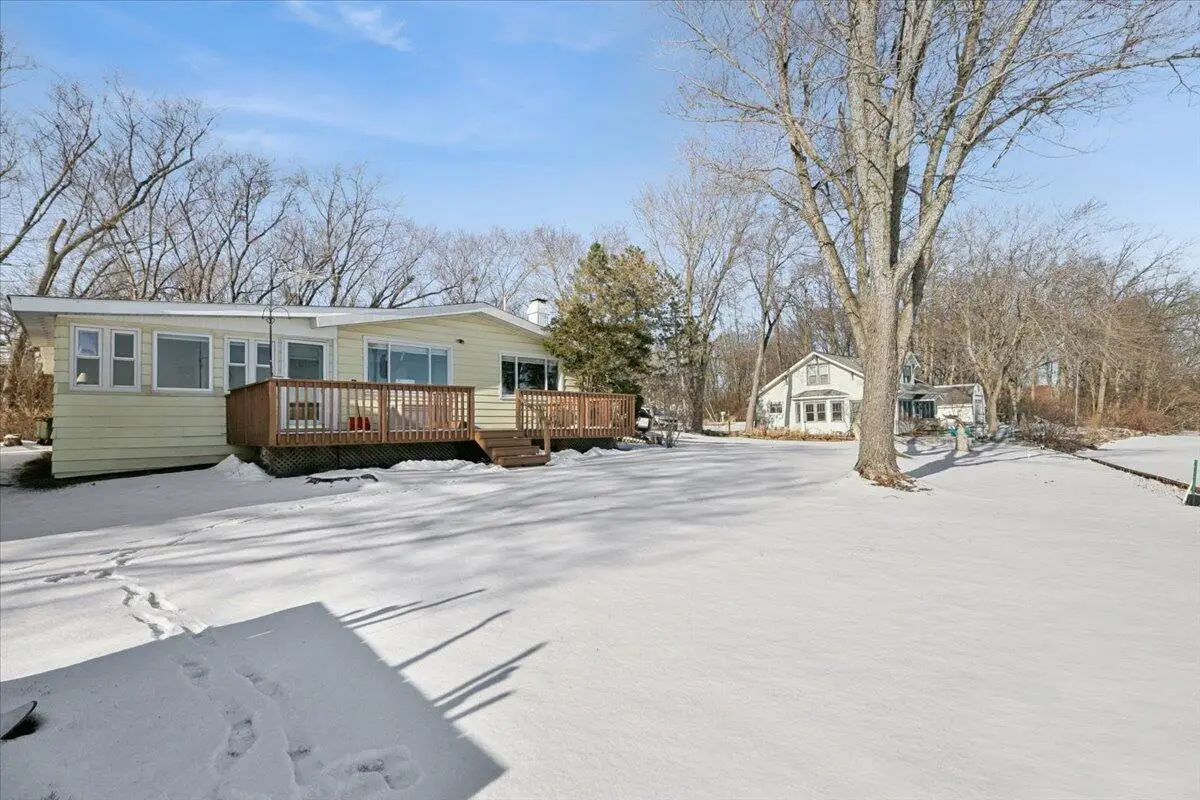 27705 98th St, Trevor, WI 53179 - Image #1