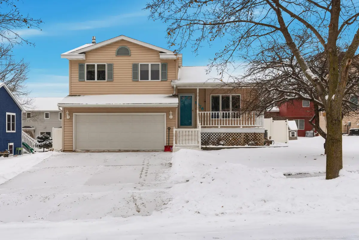 1978 Sandalwood Dr, Onalaska, WI 54650 - Image #1