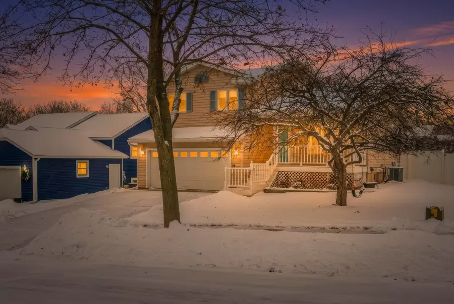 1978 Sandalwood Dr, Onalaska, WI 54650 - Image #3