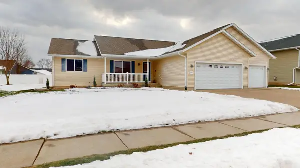 2002 Viking Ave, Holmen, WI 54636