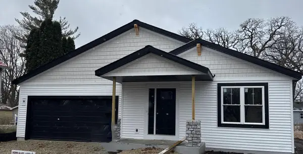 622 Maple St, Fort Atkinson, WI 53538