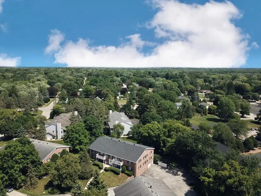 139 Heidel Rd, Thiensville, WI 53092 - Image #3