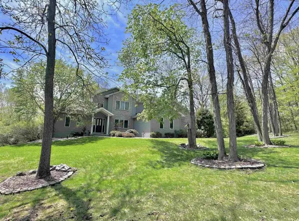 W2518 Blackberry Dr, Taycheedah, WI 53057