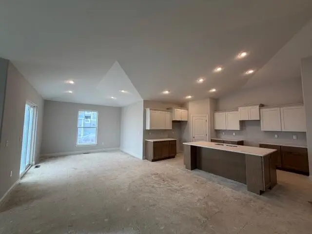 9800 N Migratory Ct, Mequon, WI 53097 - #3