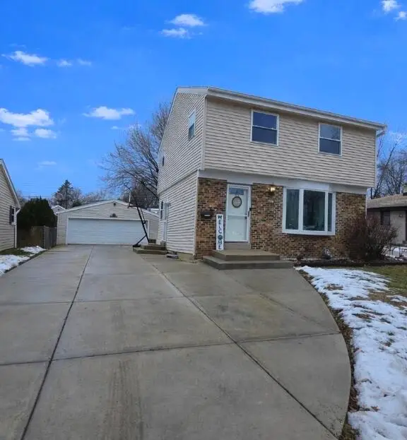 3717 S 95th St, Milwaukee, WI 53228 - Image #1