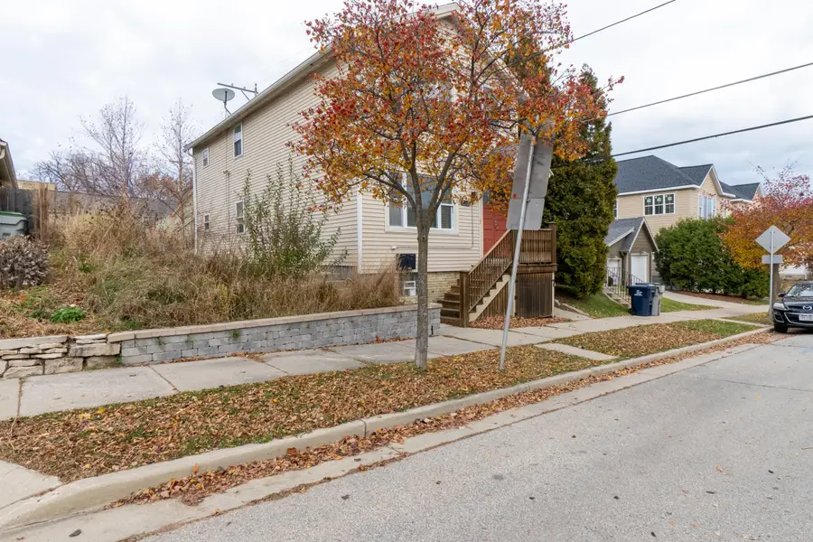 216 E Brown St, Milwaukee, WI 53212 - Image #3
