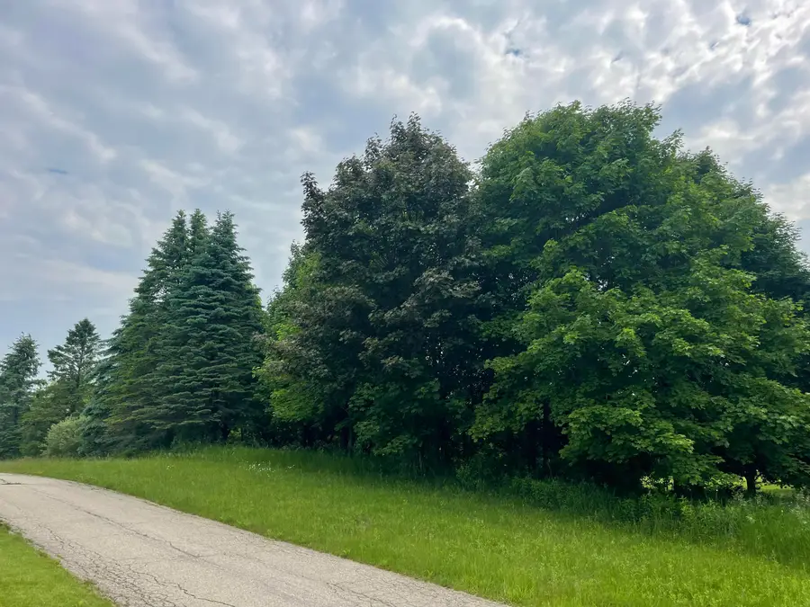 Lt3 Ulao Pkwy, Grafton, WI 53024 - Image #2