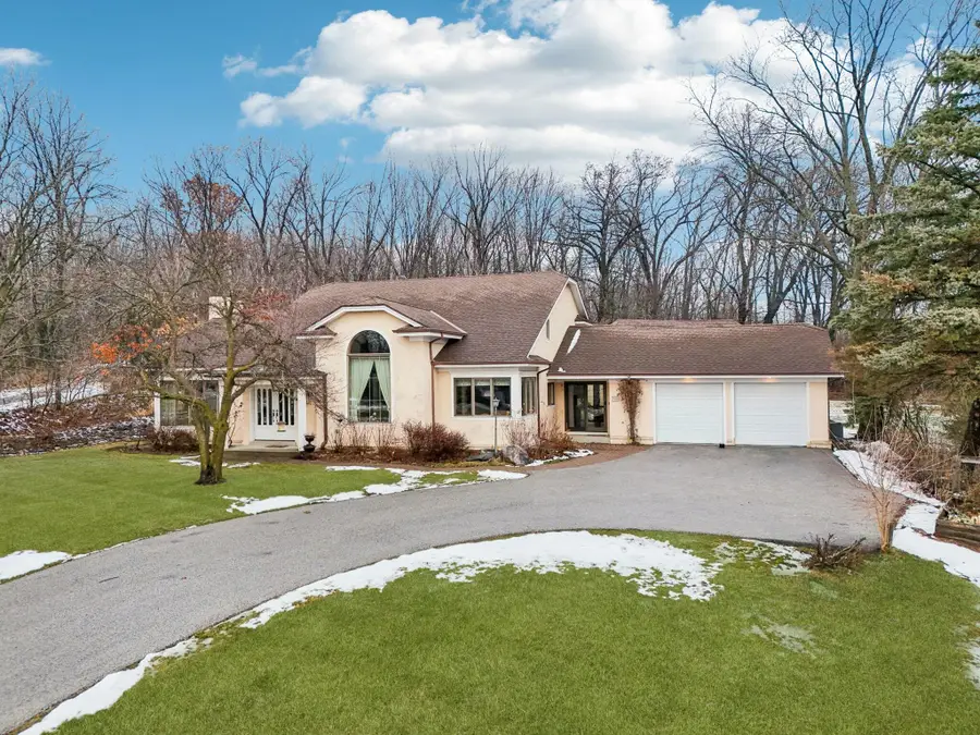 990 Silver Mist Ct, Brookfield, WI 53005 - Image #2
