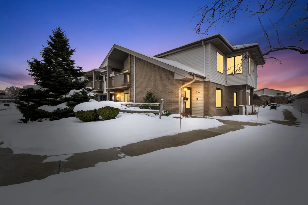 W177N9766 Riversbend Cir E, Germantown, WI 53022 - Image #1