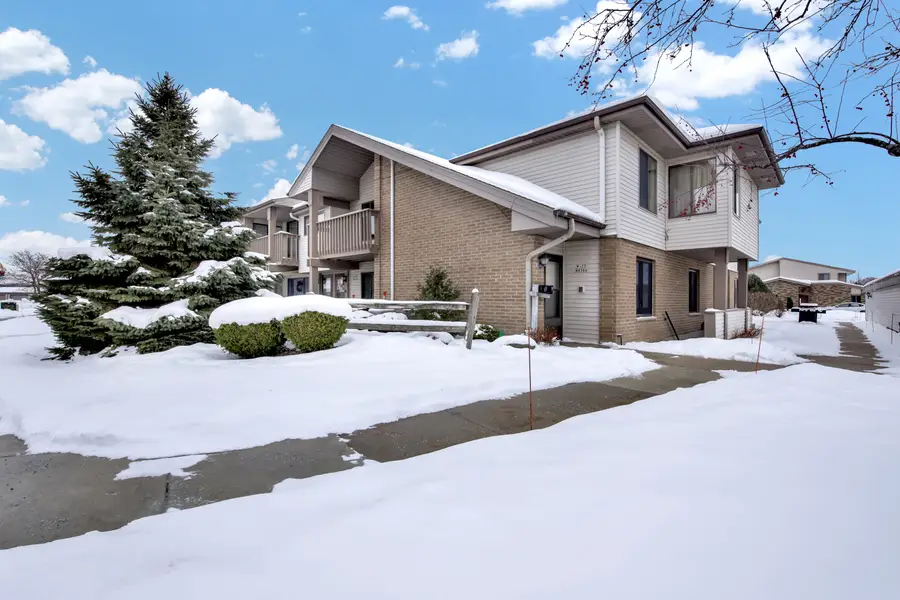 W177N9766 Riversbend Cir E, Germantown, WI 53022 - Image #3