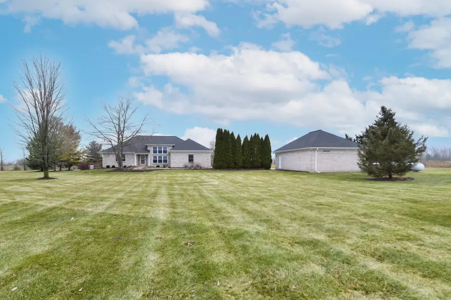 909 S Beaumont Ave, Dover, WI 53139 - Image #3