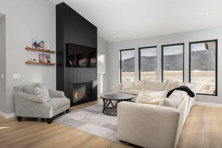 3311 Horton St, Holmen, WI 54636 - Image #2