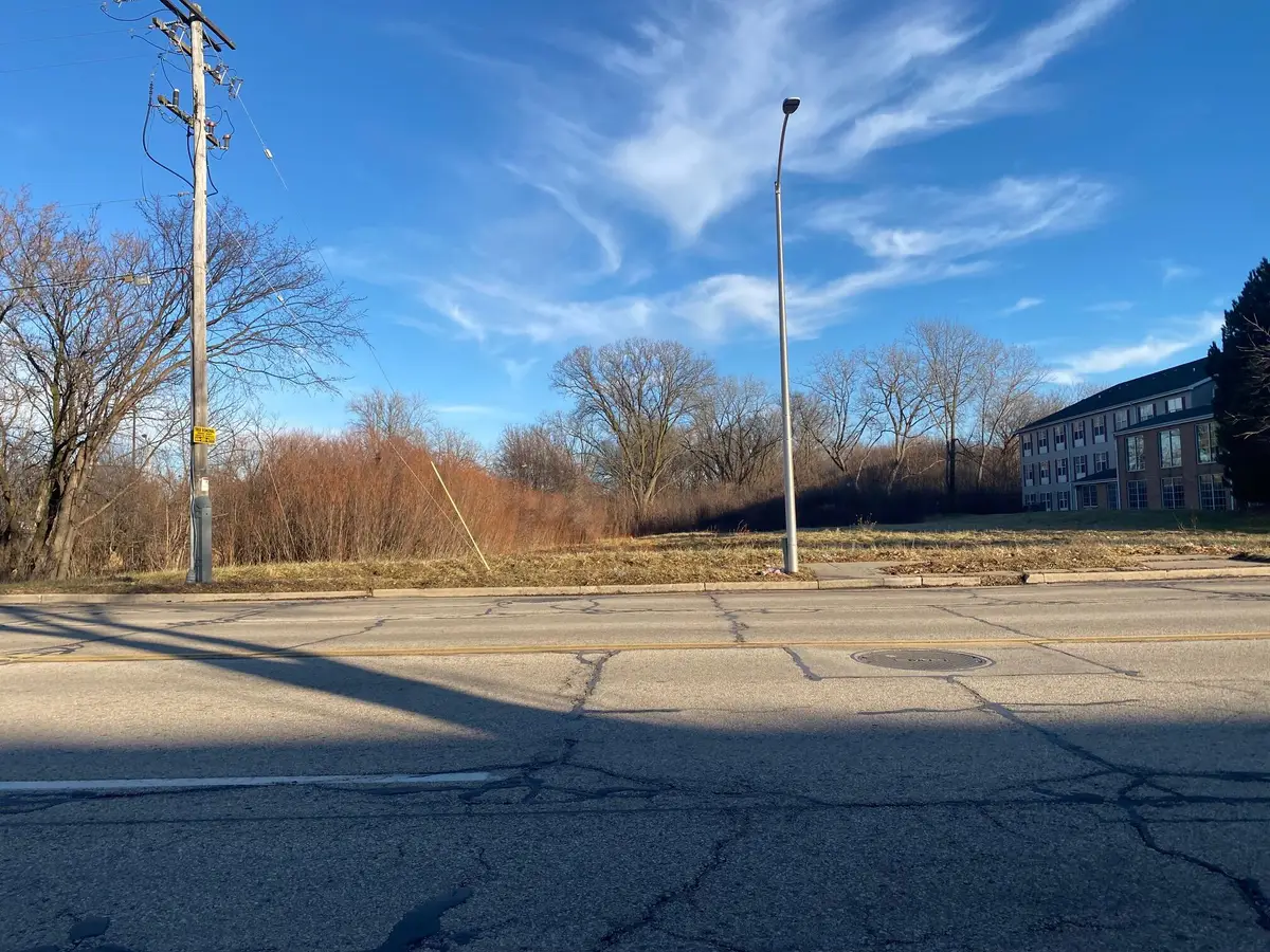 6154 S 13th St, Milwaukee, WI 53221 - Image #1