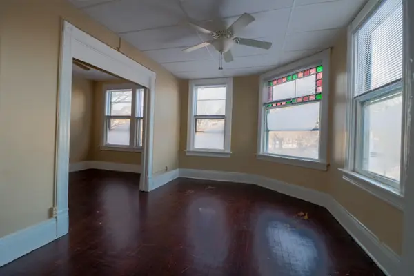 1801 W Meinecke Ave, Milwaukee, WI 53206