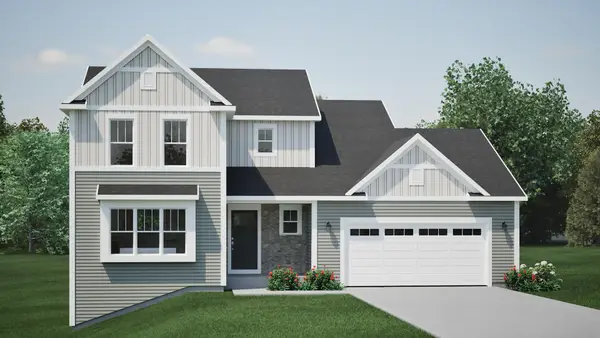 38 Copper Trails Rd, Hartford, WI 53027