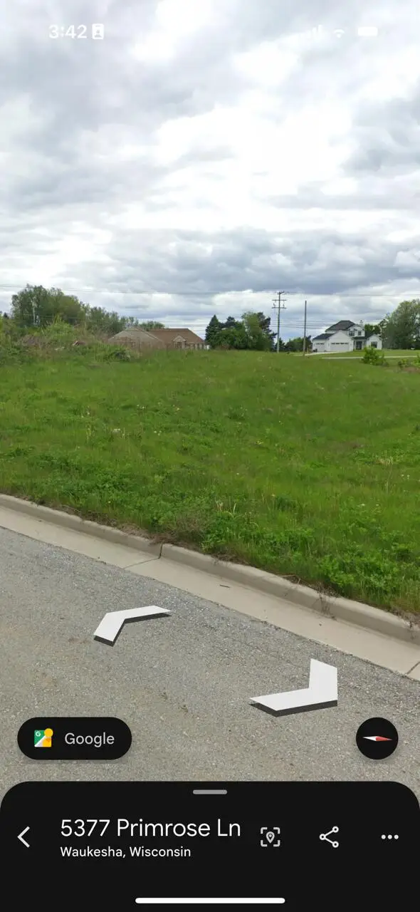 S54 W25451 Primrose Ln, Waukesha, WI 53189 - Image #2