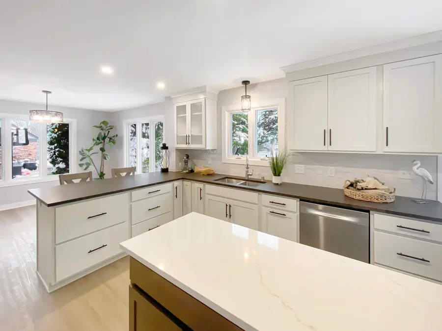 4327 29th St, Kenosha, WI 53144 - Image #2