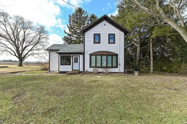 N6267 County Road P, Richmond, WI 53115
