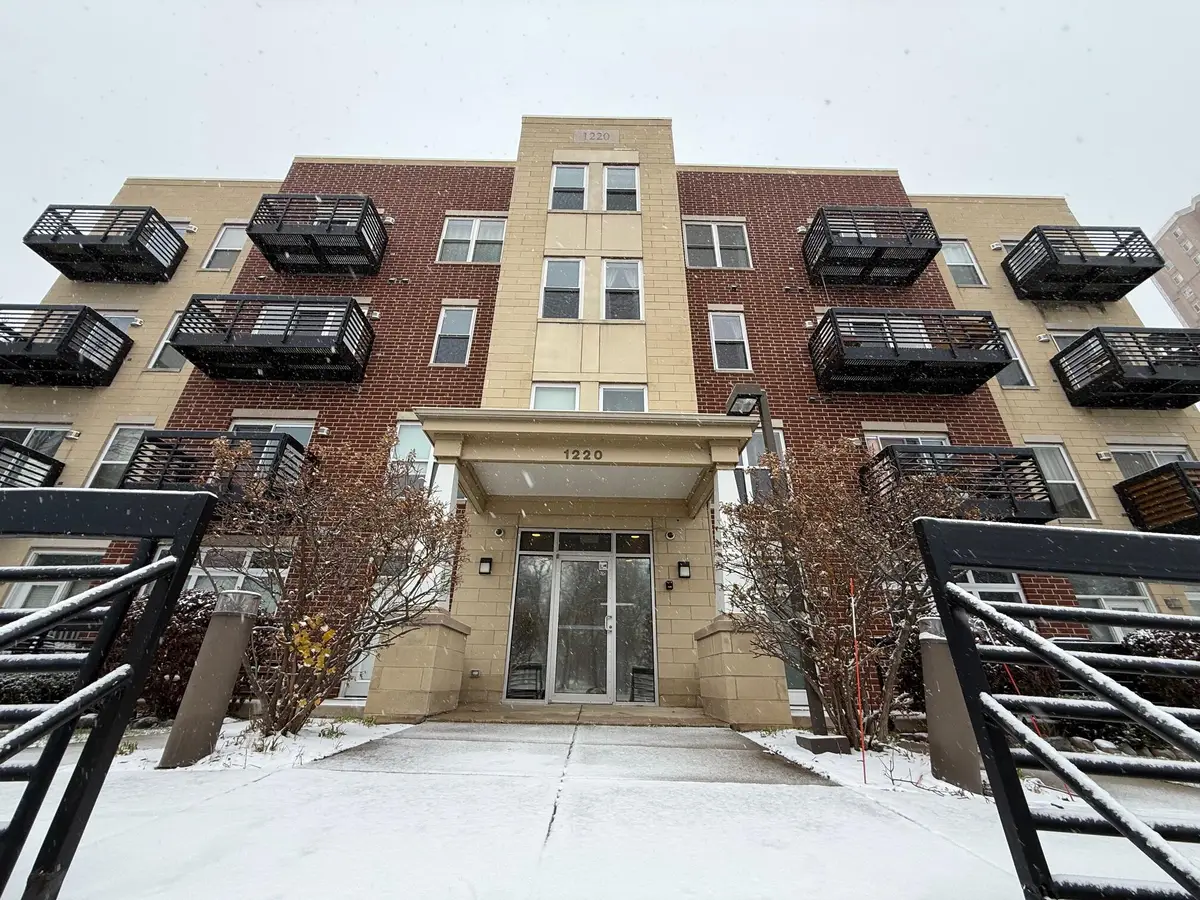 1220 E Locust St, Milwaukee, WI 53212 - Image #1