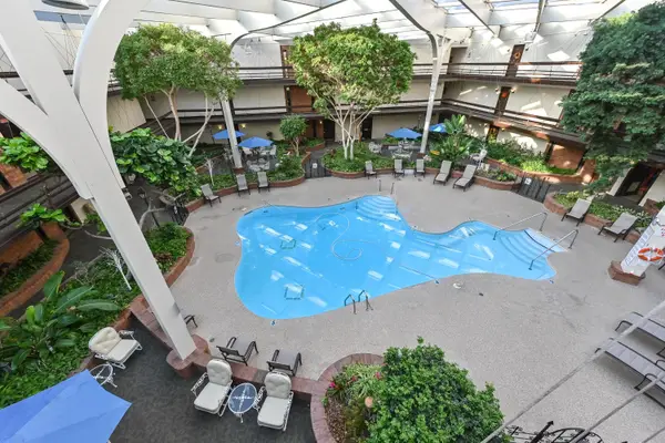 4215 N 100th St, Milwaukee, WI 53222