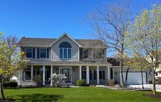 8454 Northview Dr, Pleasant Prairie, WI 53158