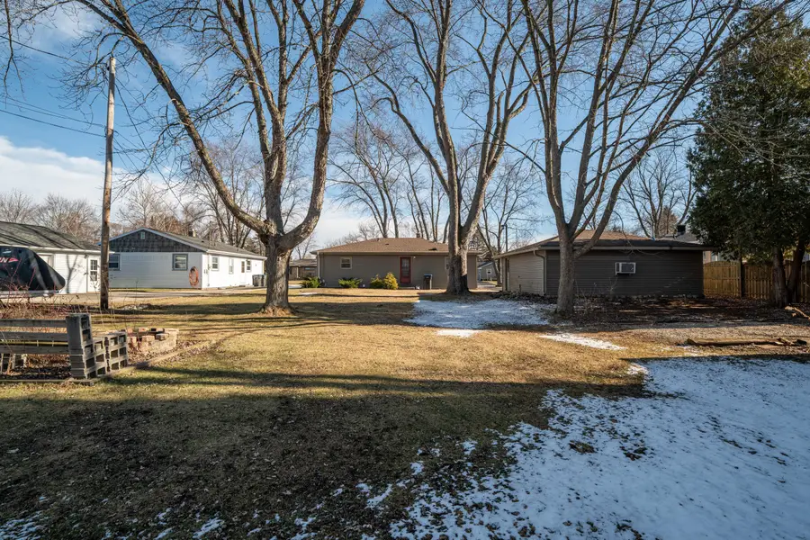 6 Timmer Ln, Mount Pleasant, WI 53406 - Image #2