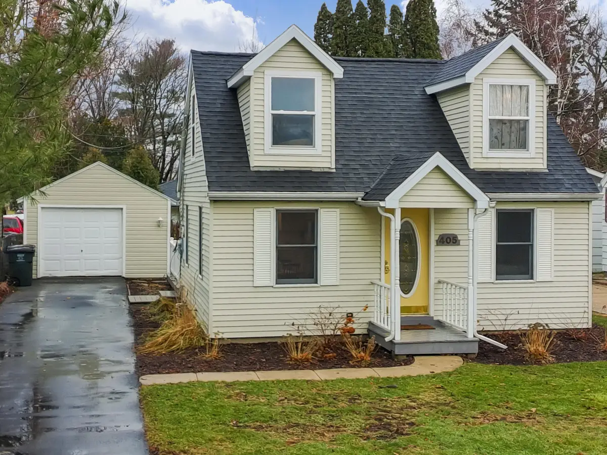 405 1st St, Walworth, WI 53184 - Image #1