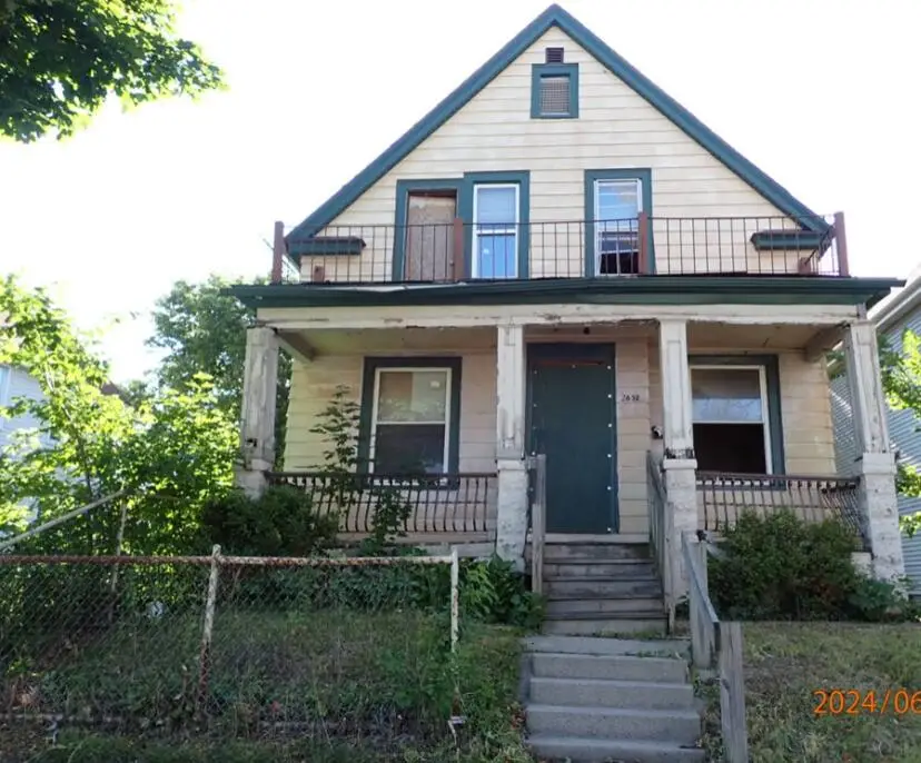 2632 N 28th St, Milwaukee, WI 53210 - Image #1